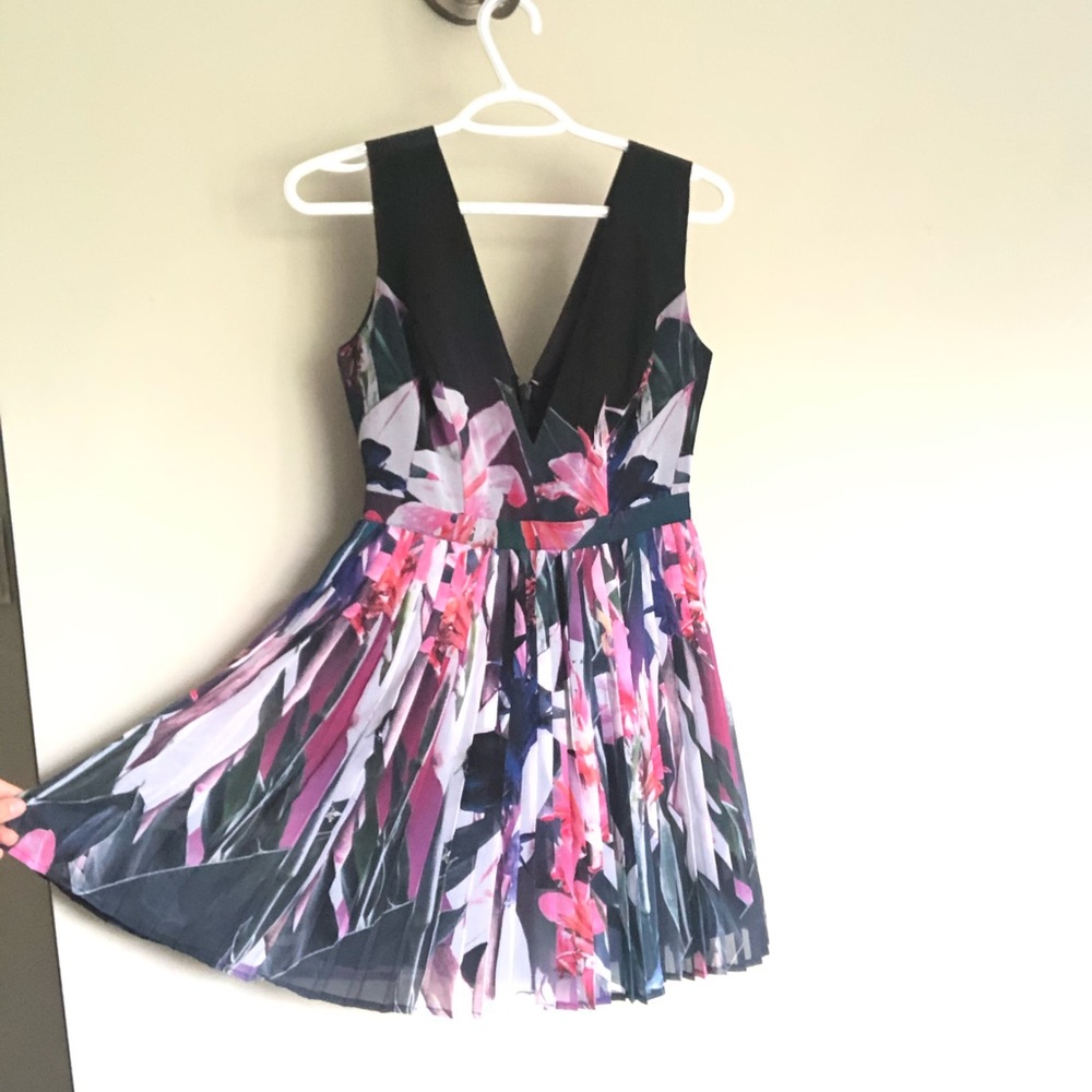 Bebe Dress